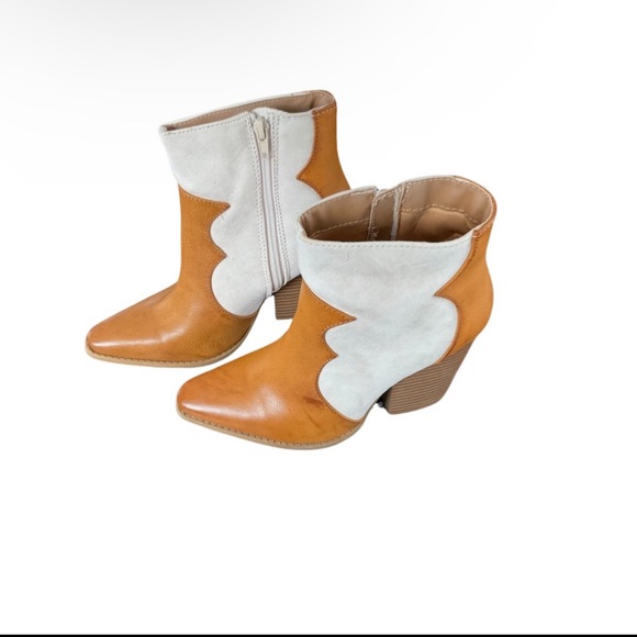 Qupid Slay Nude and Camel Western Bootie 8 - Picture 2 of 8